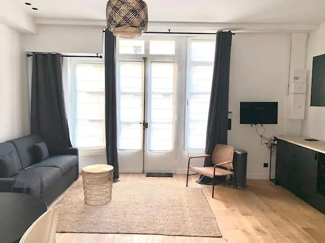 Luxe Parisien - Petit Varenne